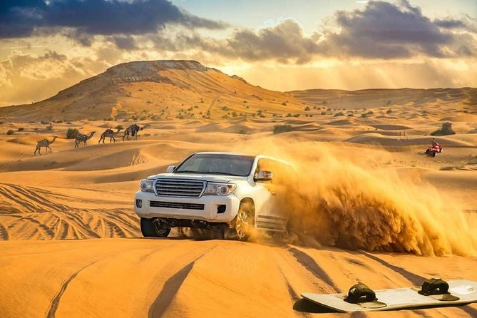 Evening Desert Safari Dubai - Dune bashing and BBQ dinner